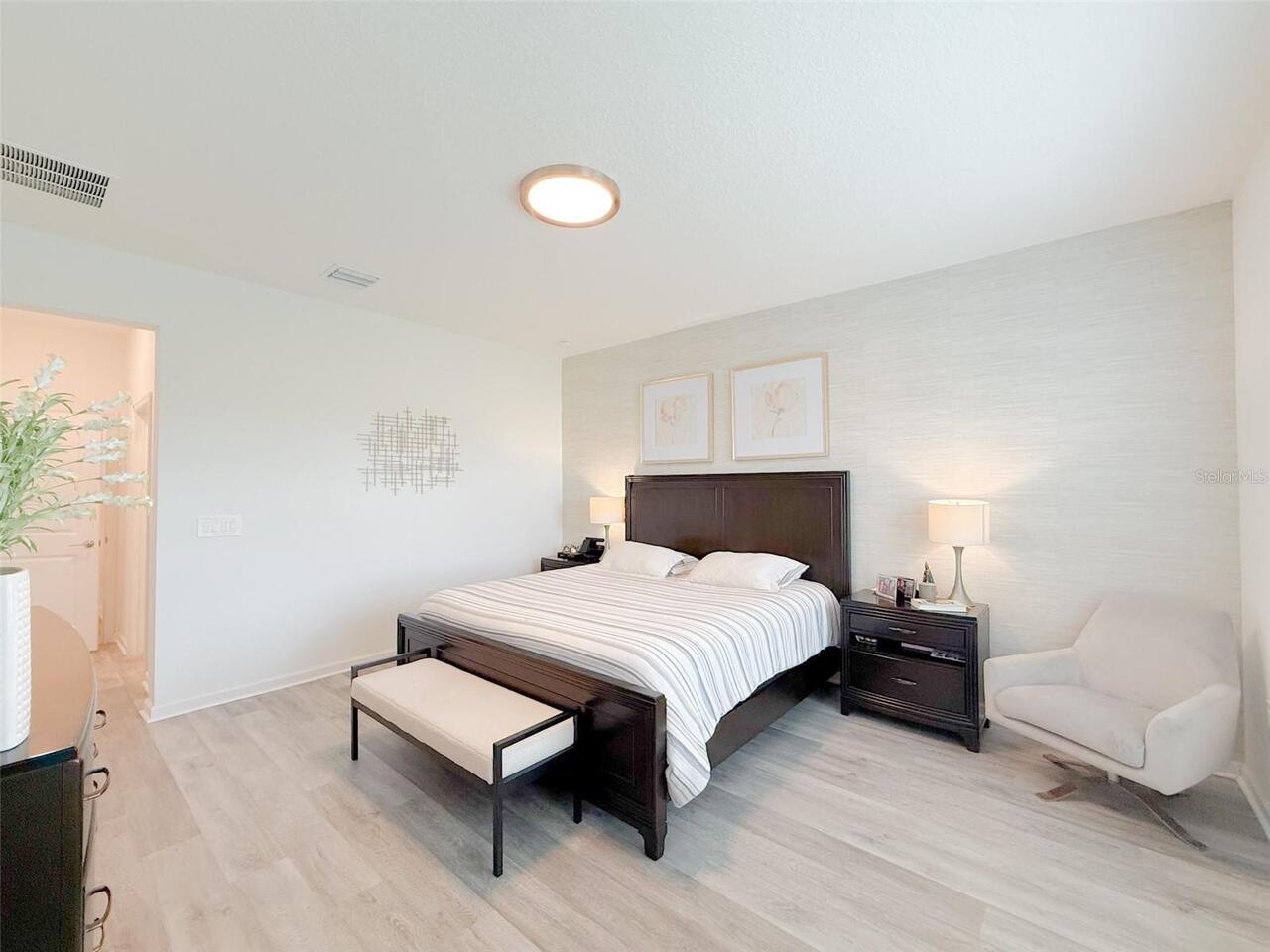 Listing Photo 43