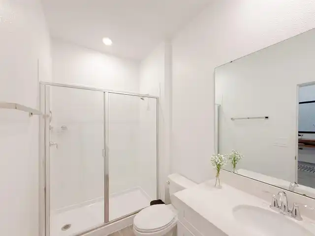Listing Photo 25