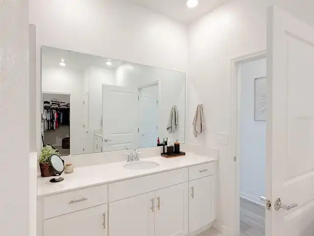Listing Photo 42