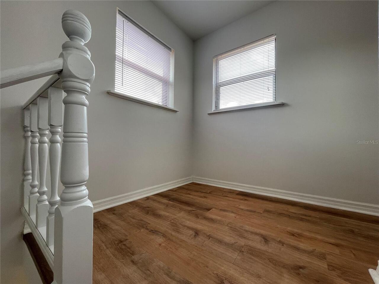 Listing Photo 12