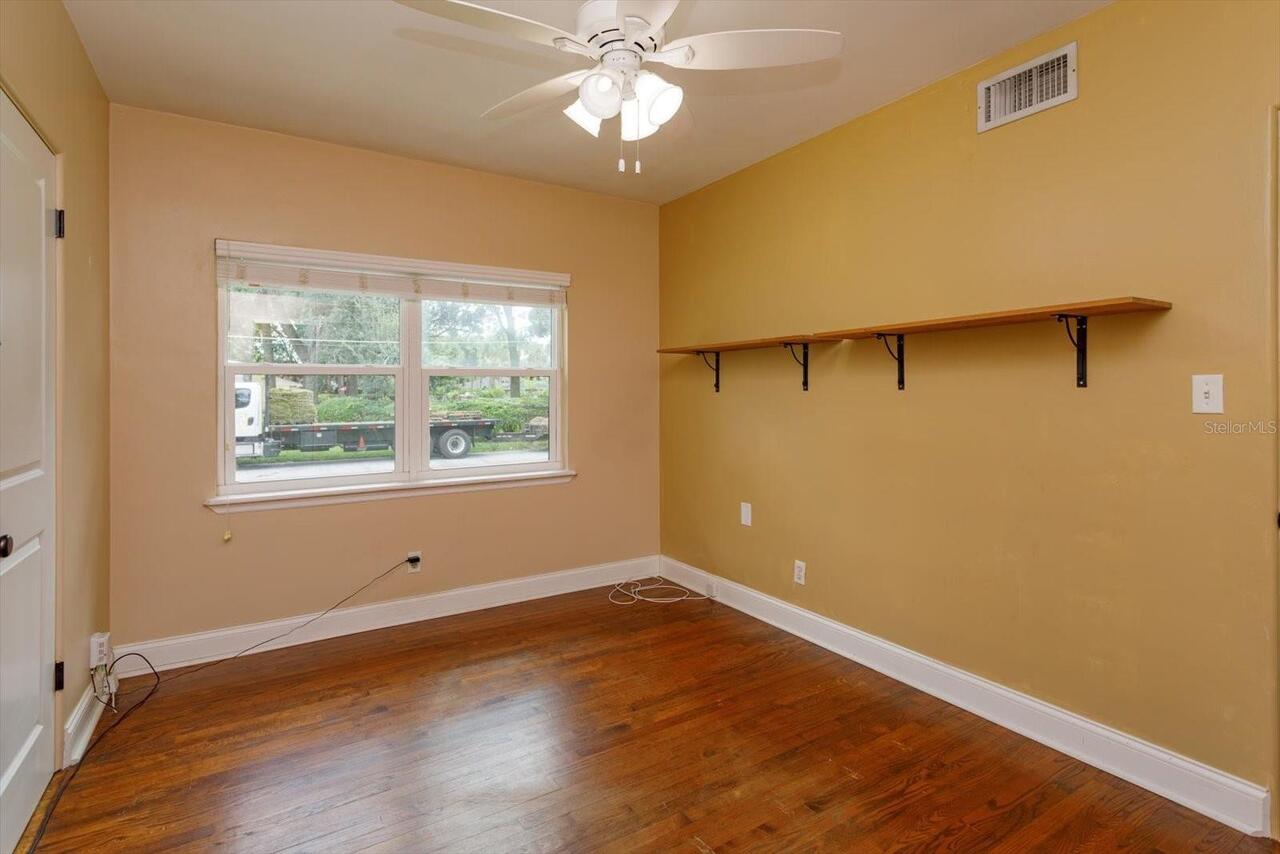 Listing Photo 12