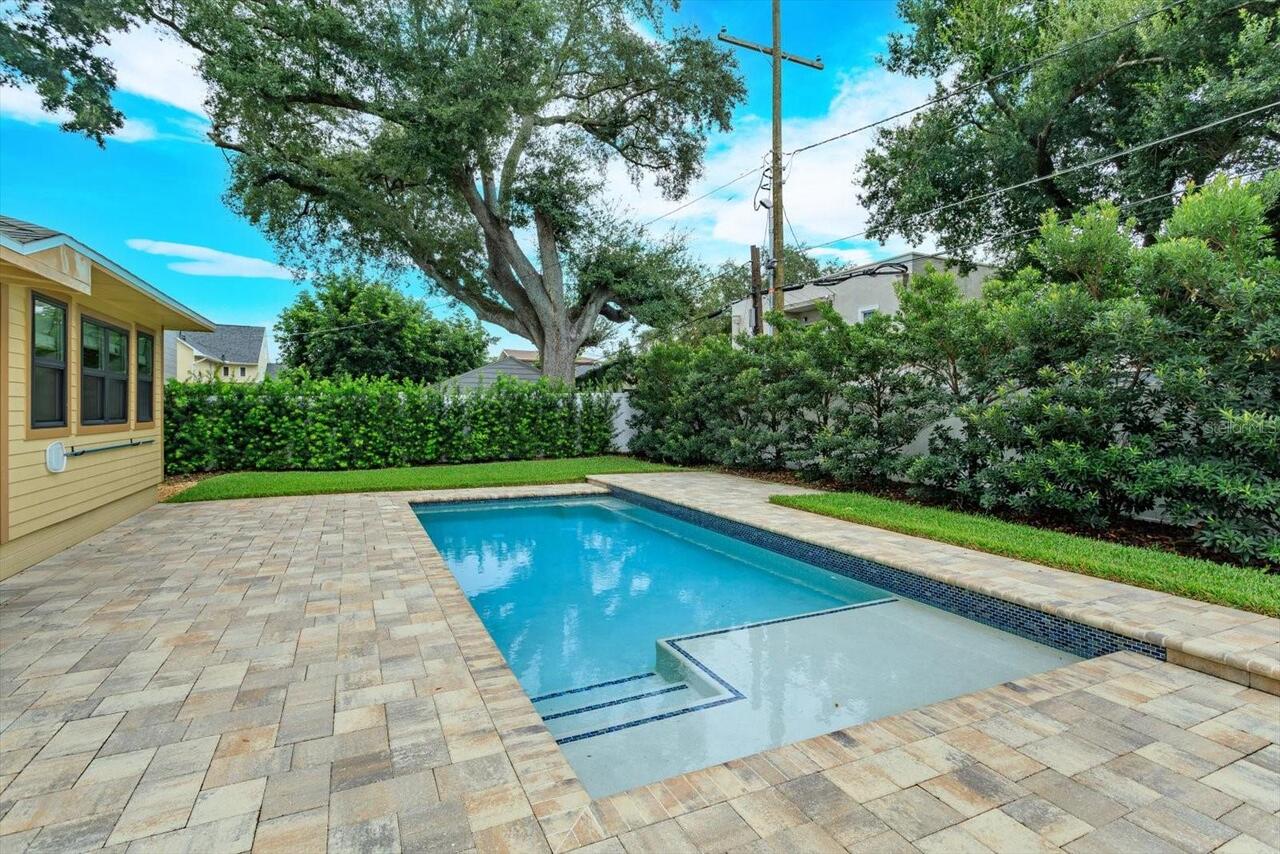 Listing Photo 18