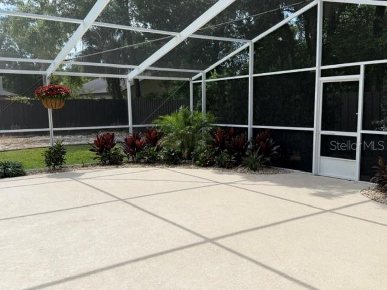 Listing Photo 11