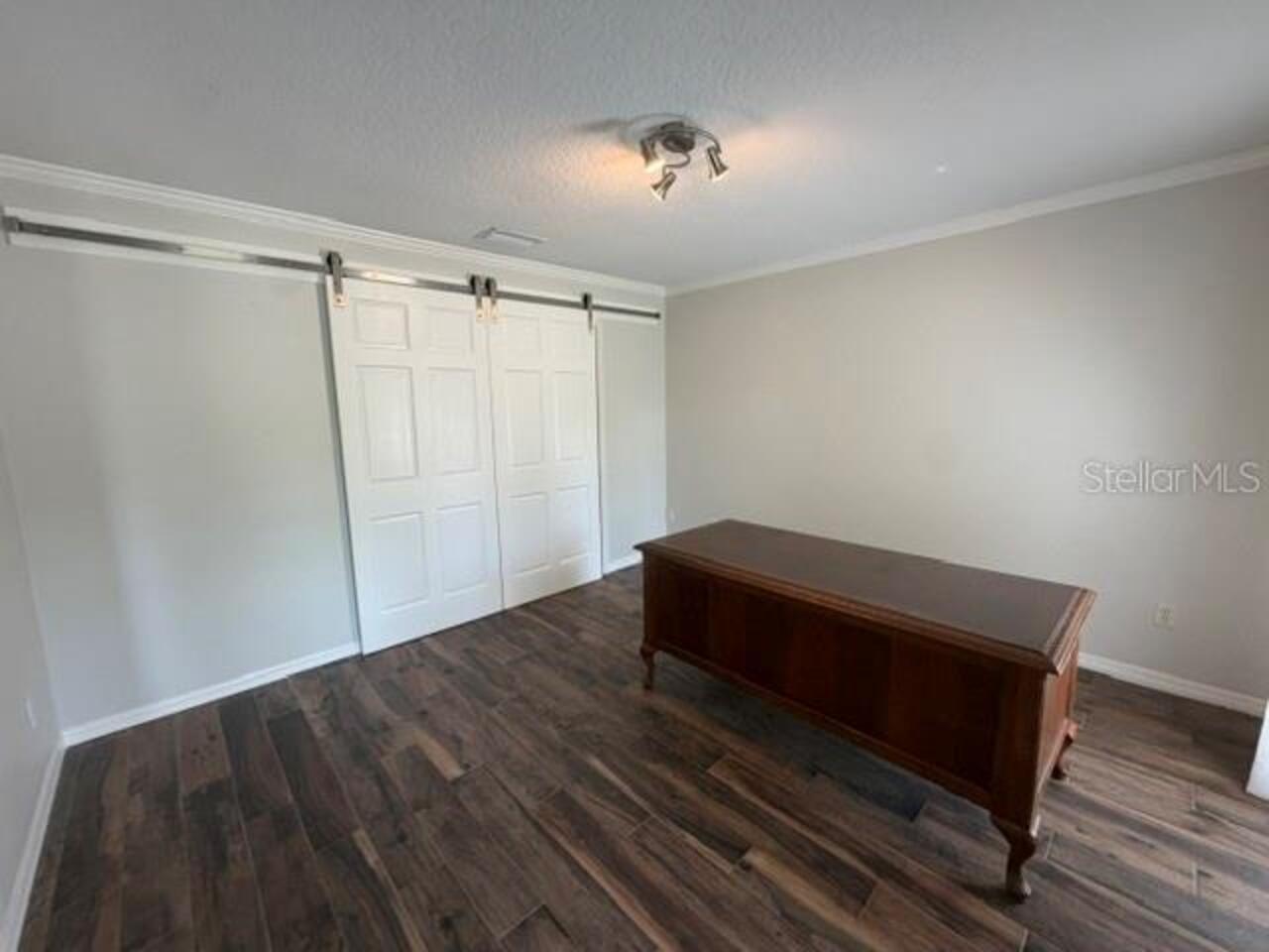 Listing Photo 18