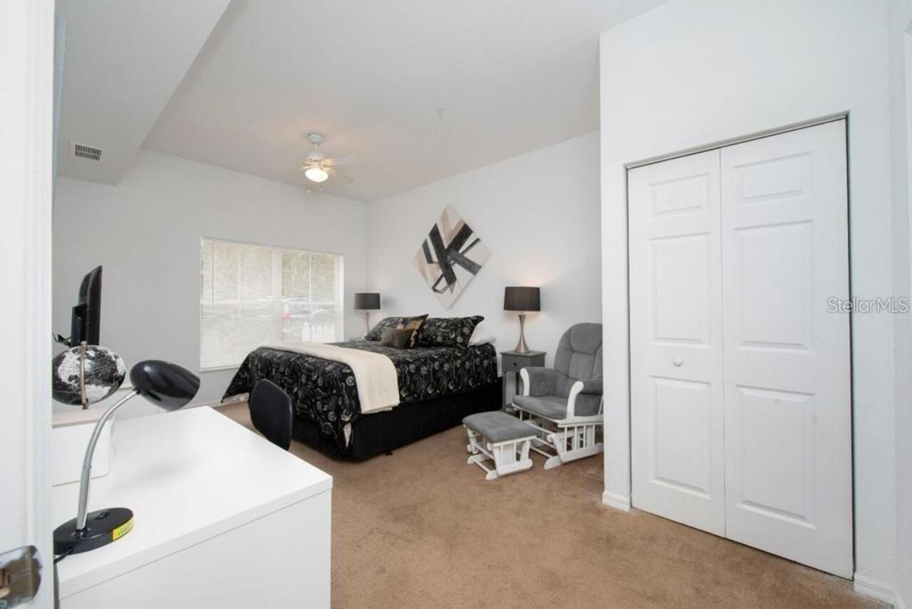 Listing Photo 8