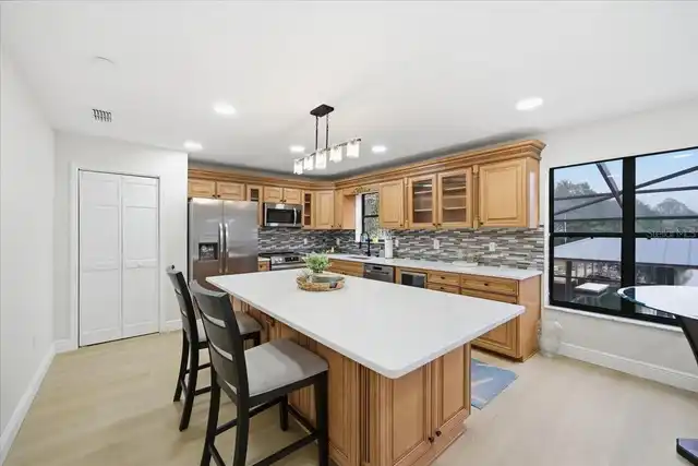 Listing Photo 16