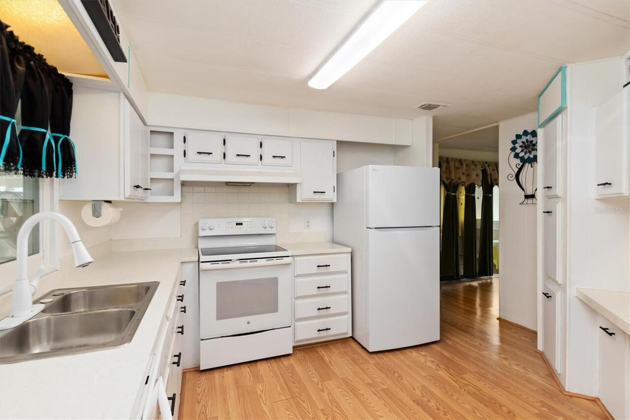 Listing Photo 5