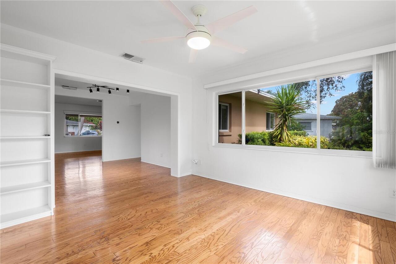 Listing Photo 14