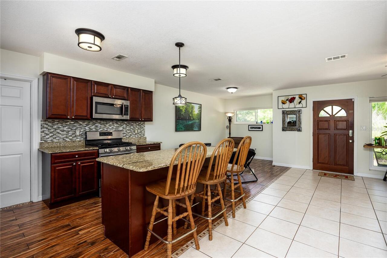 Listing Photo 17