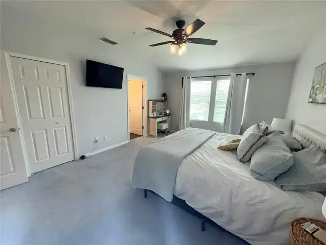Listing Photo 14