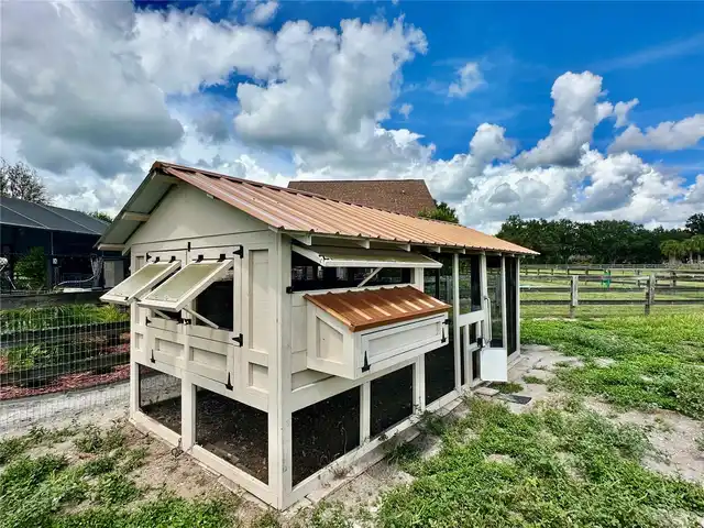 Listing Photo 37