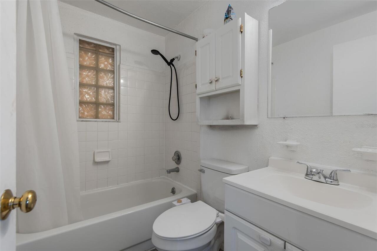 Listing Photo 17