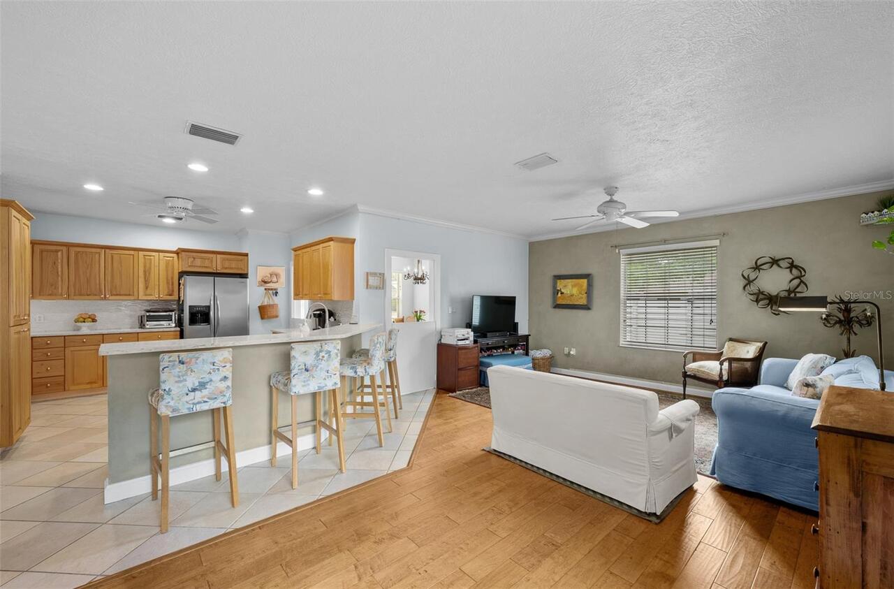 Listing Photo 7