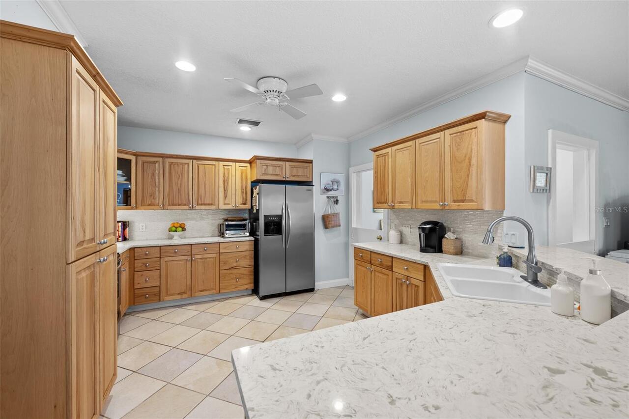 Listing Photo 11