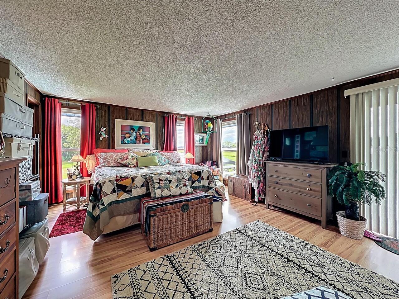 Listing Photo 7