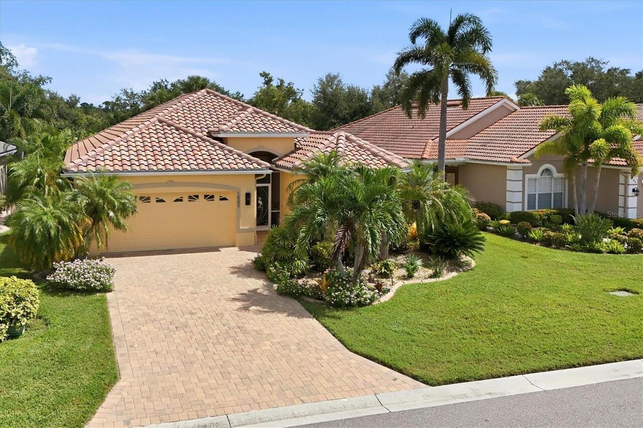 Listing Photo 1