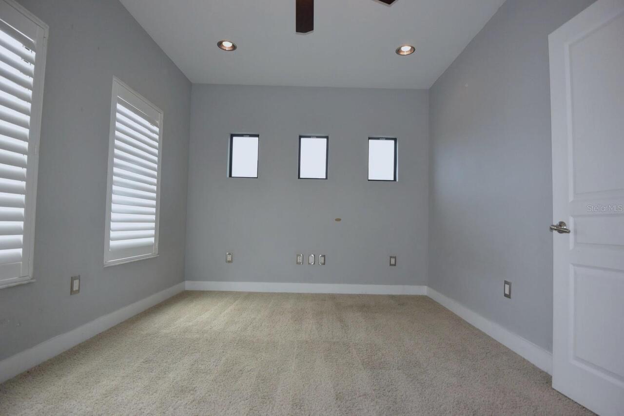 Listing Photo 32