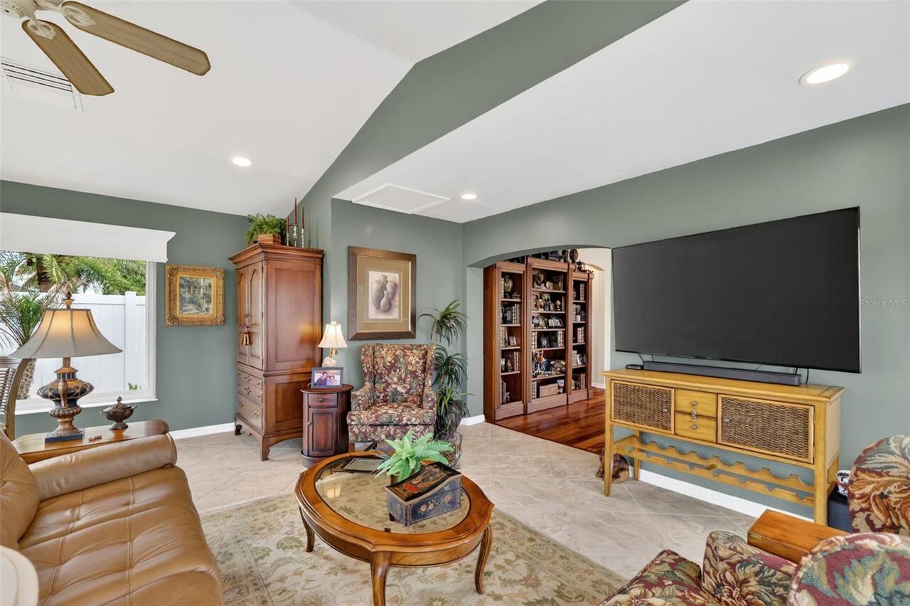 Listing Photo 17