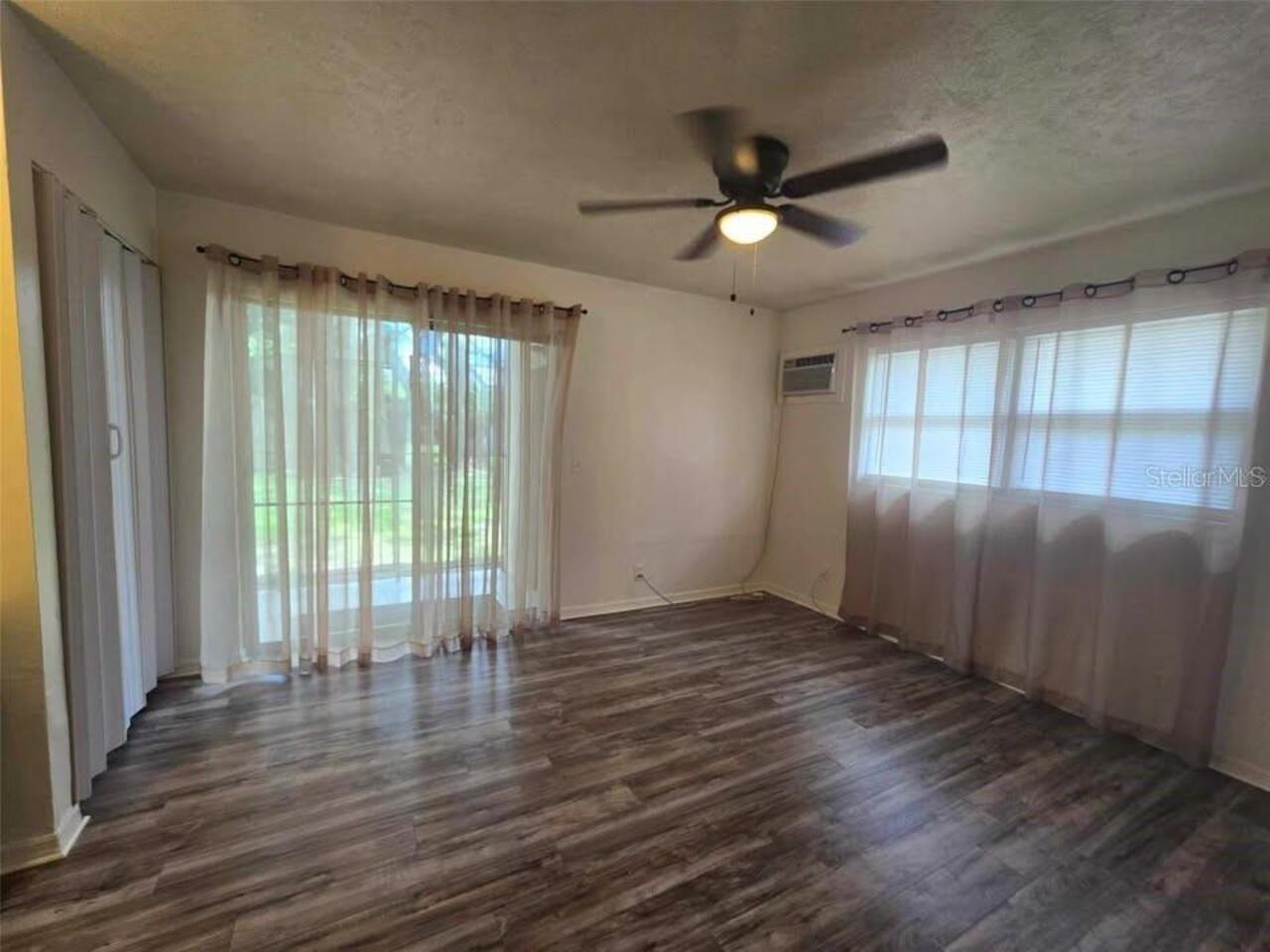 Listing Photo 10