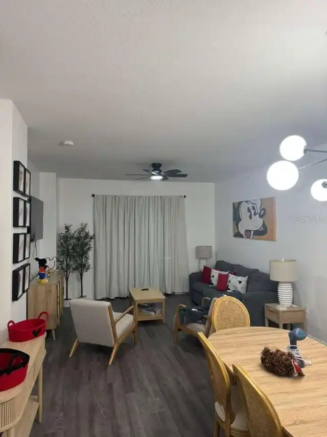 Listing Photo 12