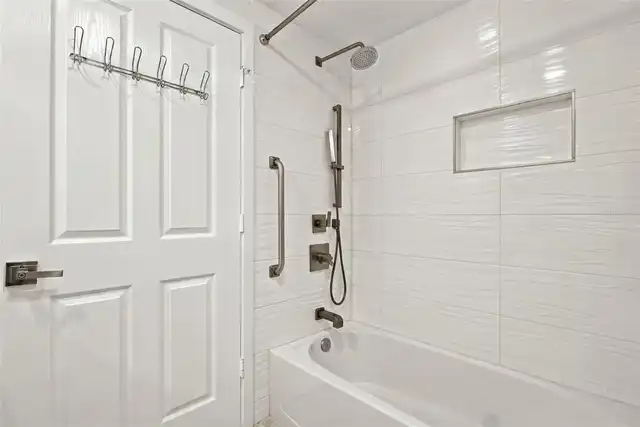 Listing Photo 43