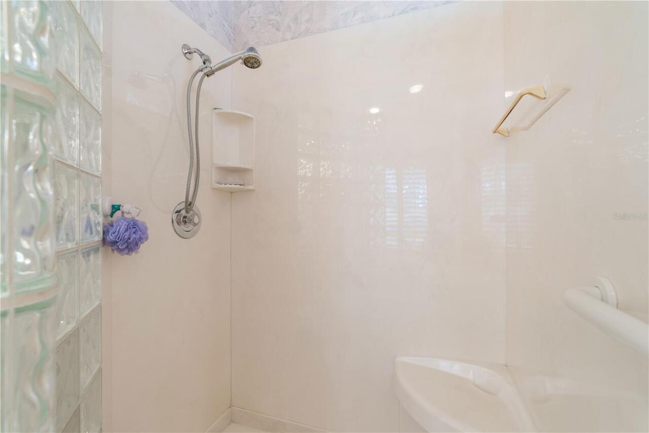 Listing Photo 37