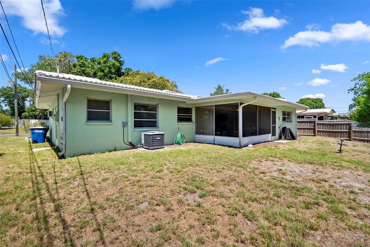 Listing Photo 16