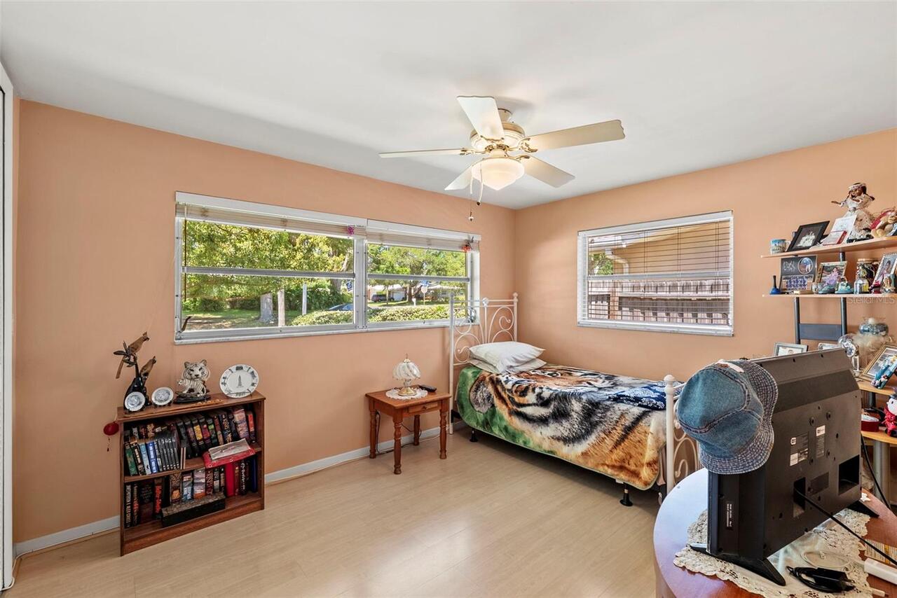 Listing Photo 15