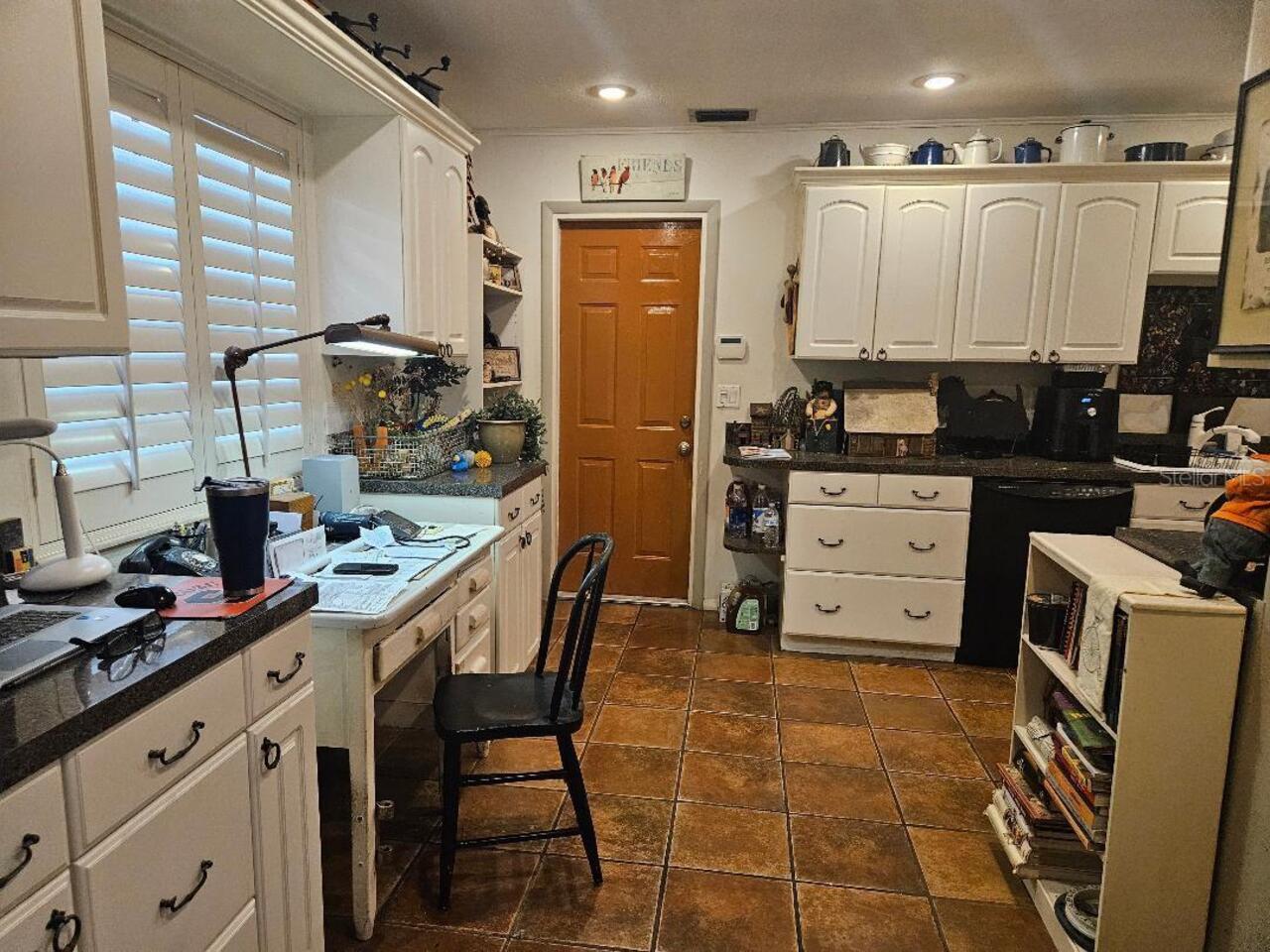 Listing Photo 9