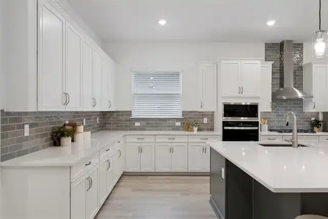 Listing Photo 17