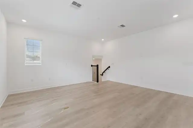 Listing Photo 20