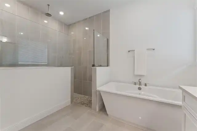 Listing Photo 35