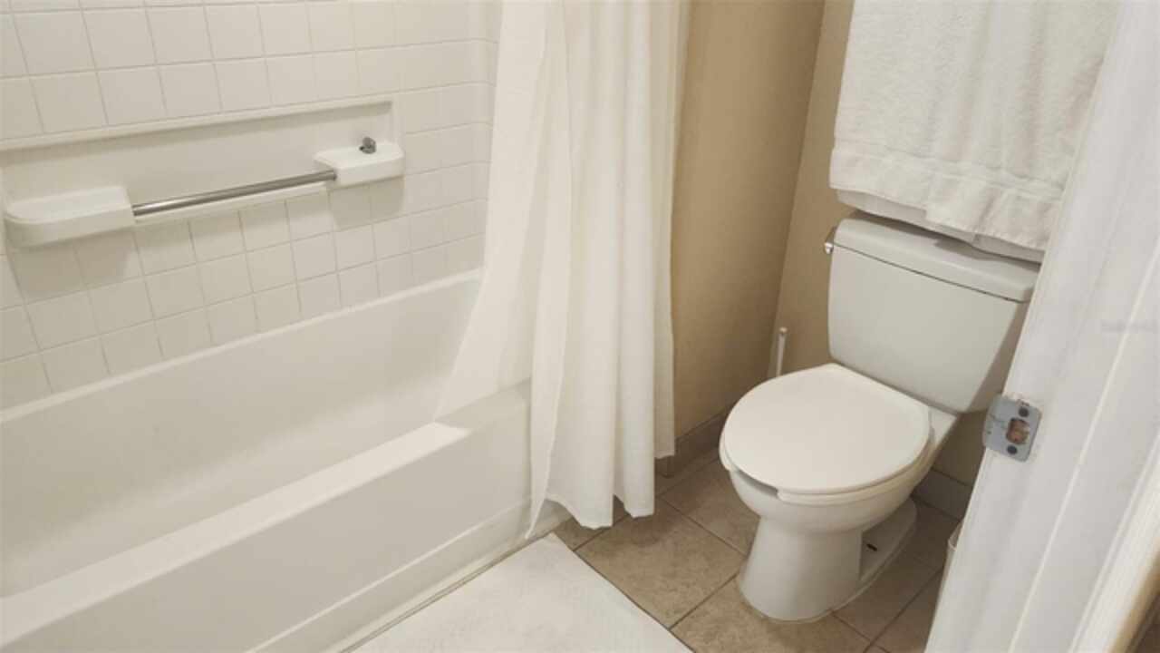 Listing Photo 9