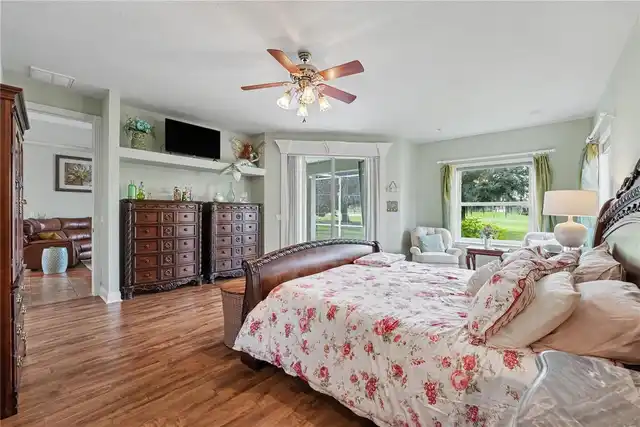 Listing Photo 23