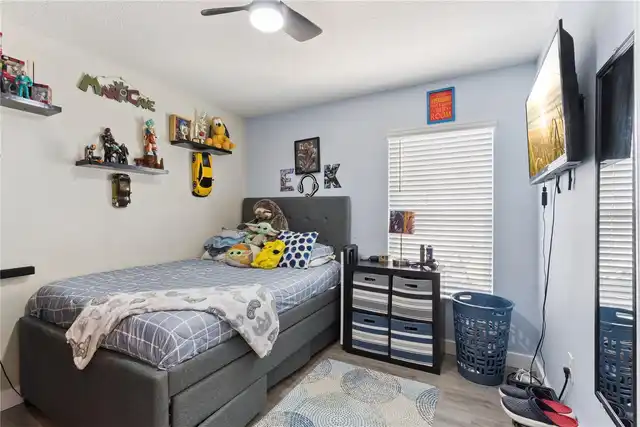 Listing Photo 15