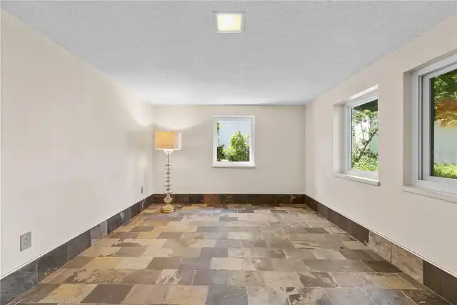 Listing Photo 39