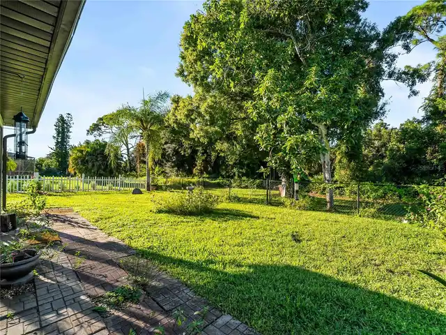 Listing Photo 34