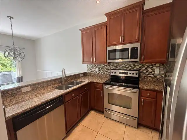 Listing Photo 9