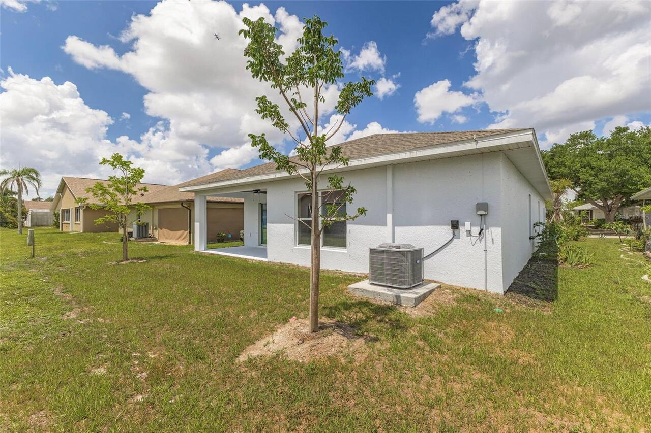 Listing Photo 9