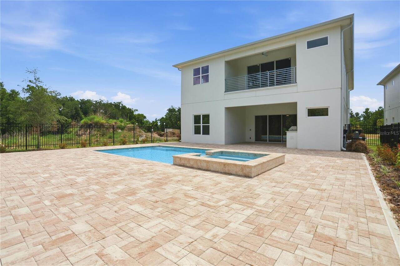 Listing Photo 32
