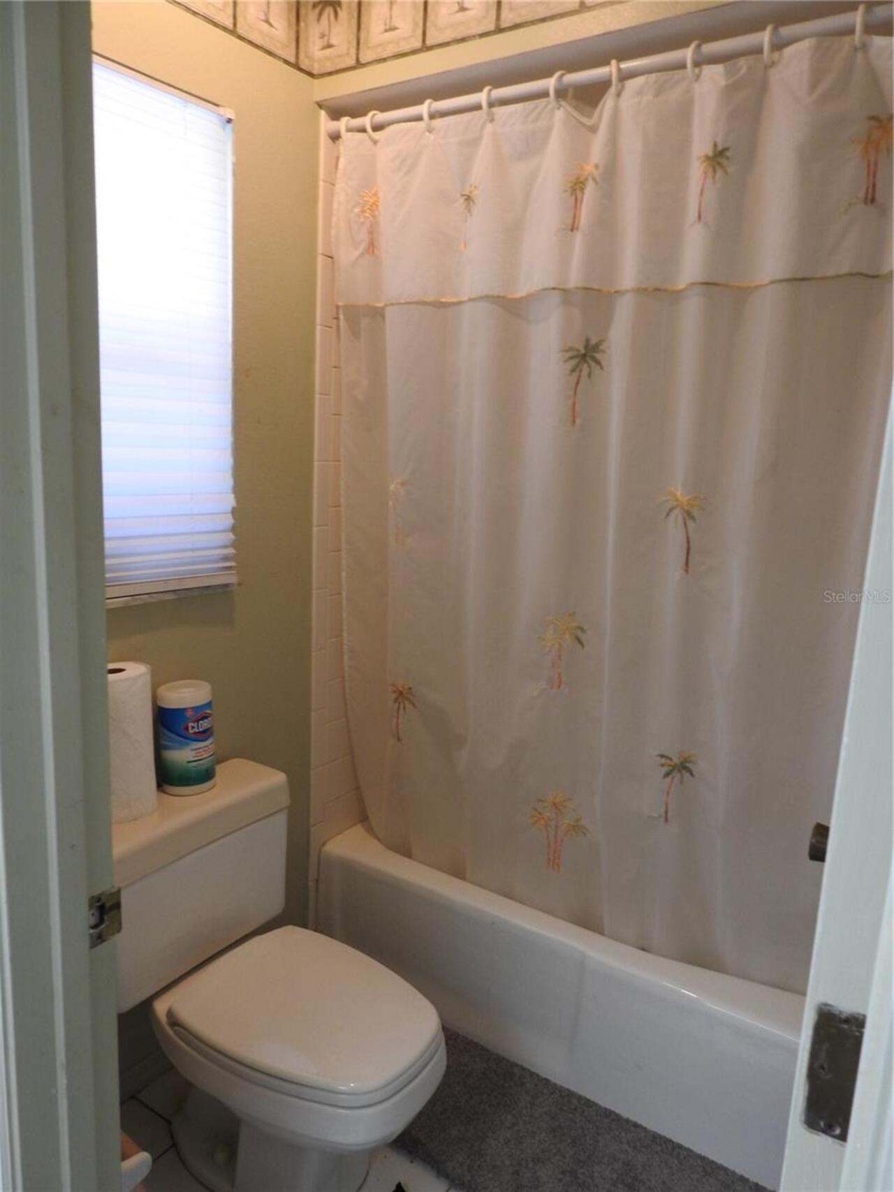 Listing Photo 14