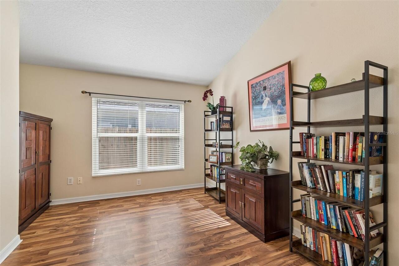 Listing Photo 10