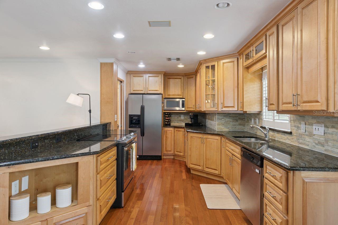 Listing Photo 7