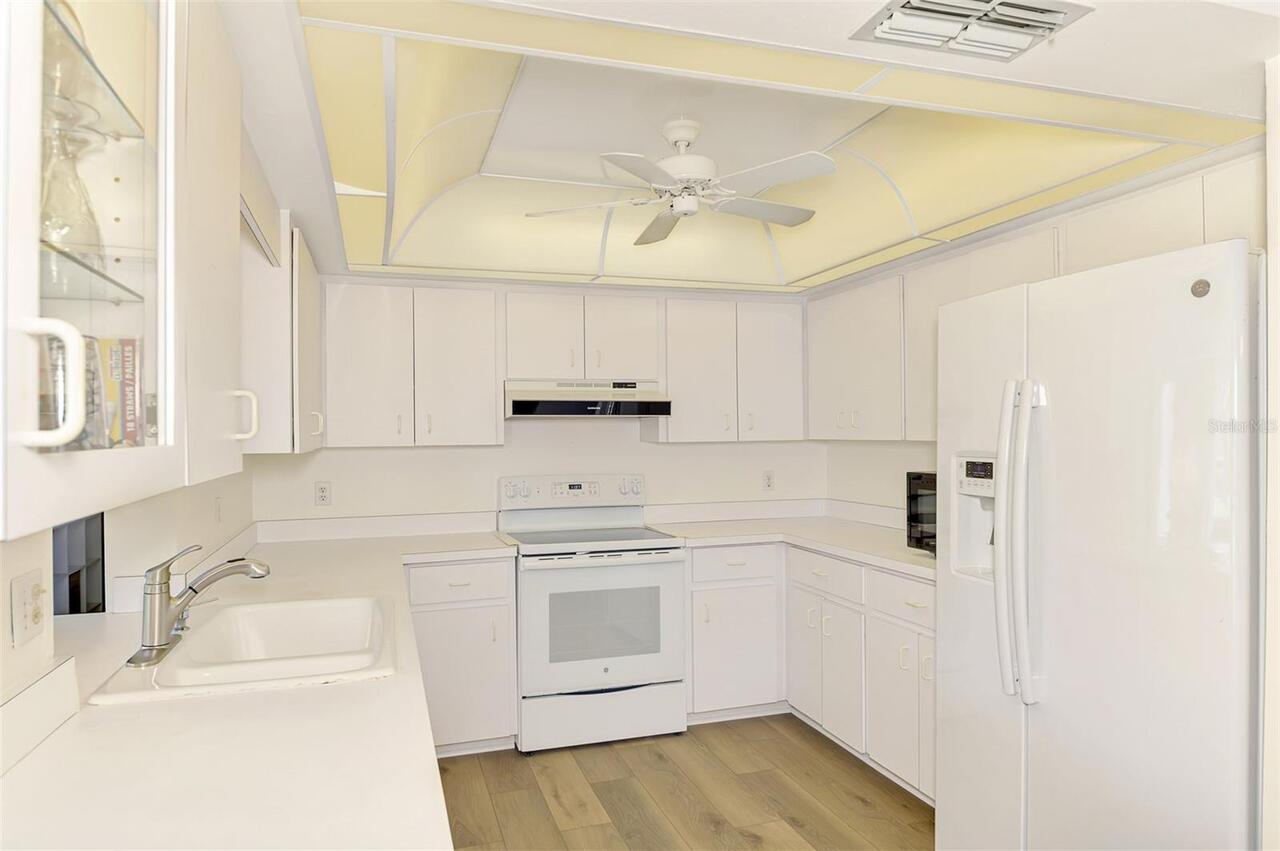 Listing Photo 15