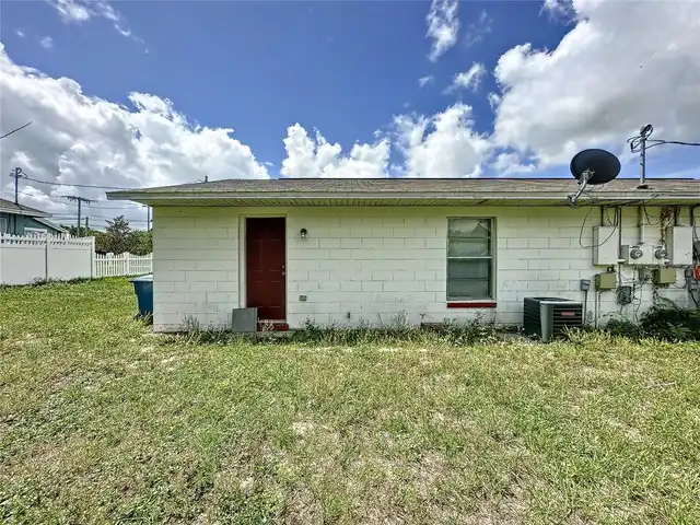Listing Photo 14
