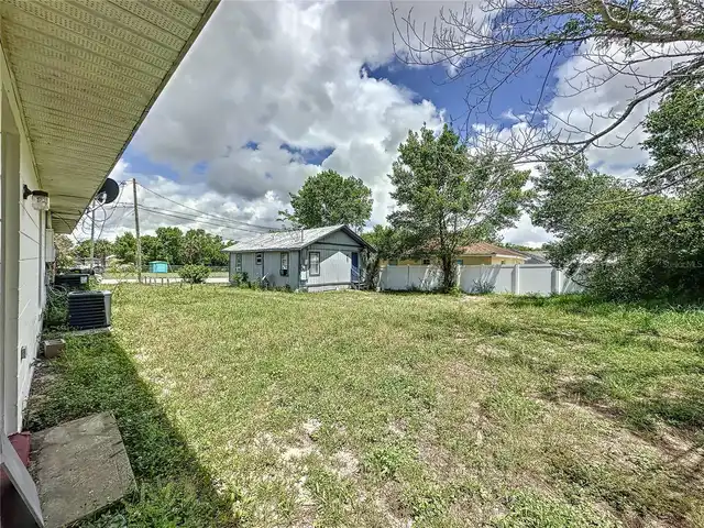 Listing Photo 15