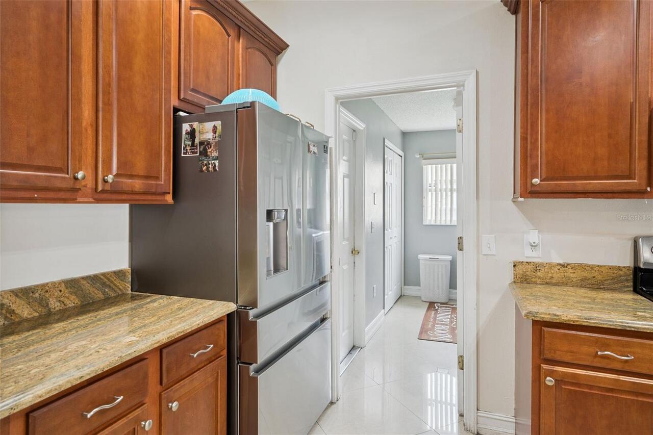Listing Photo 8