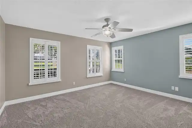 Listing Photo 28