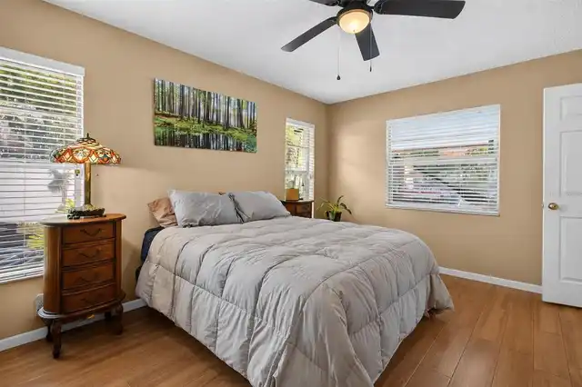 Listing Photo 14