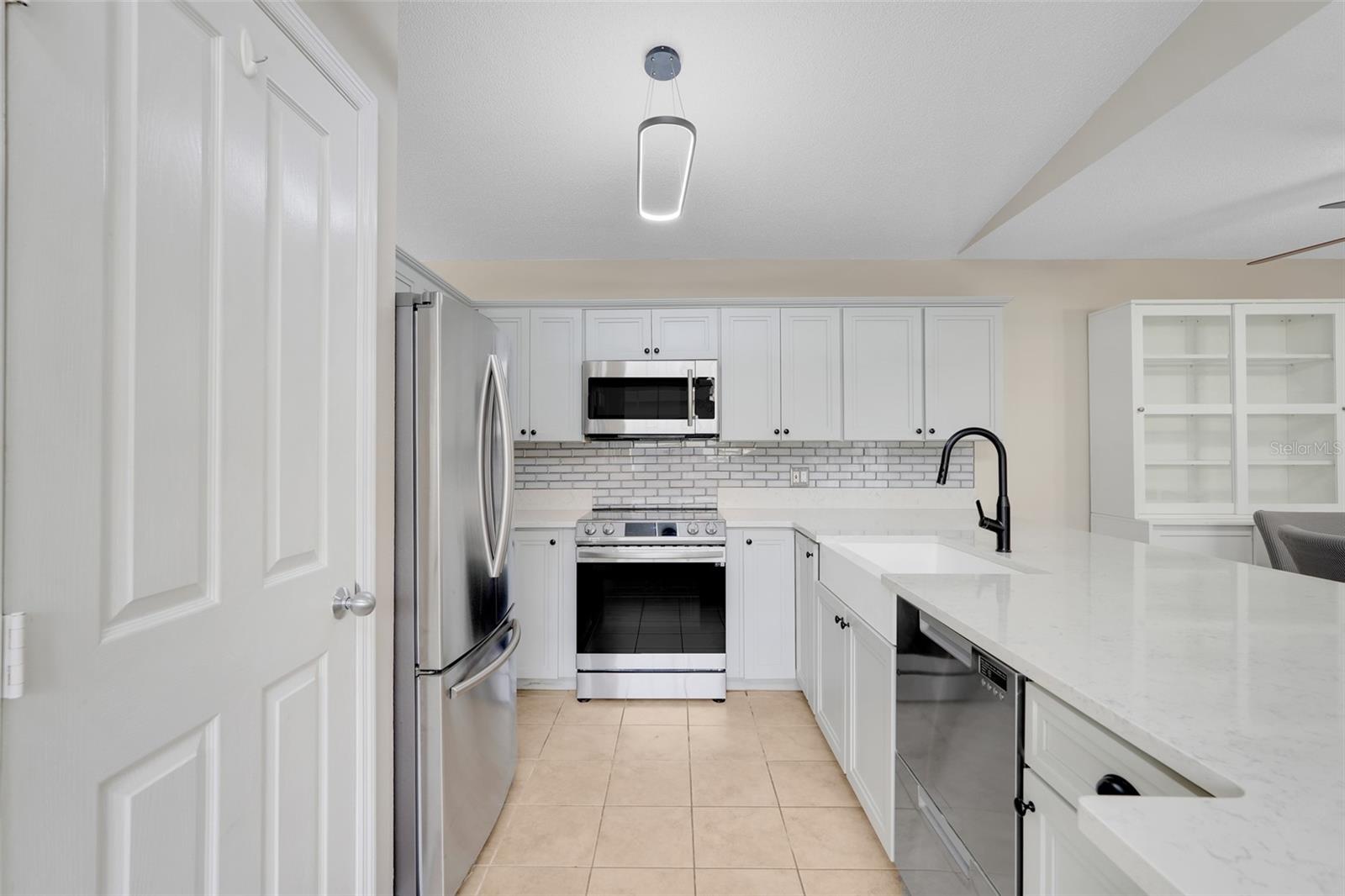Listing Photo 11